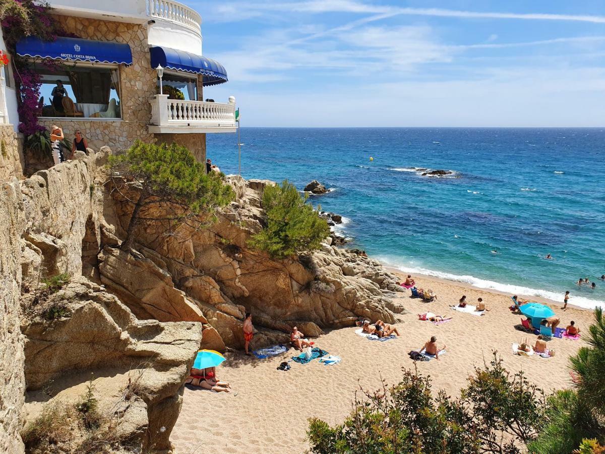 Faro Solo Para Mujeres Platja d'Aro Exterior photo